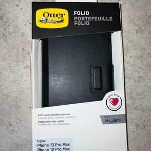 Otterbox MagSafe Folio Case (New)